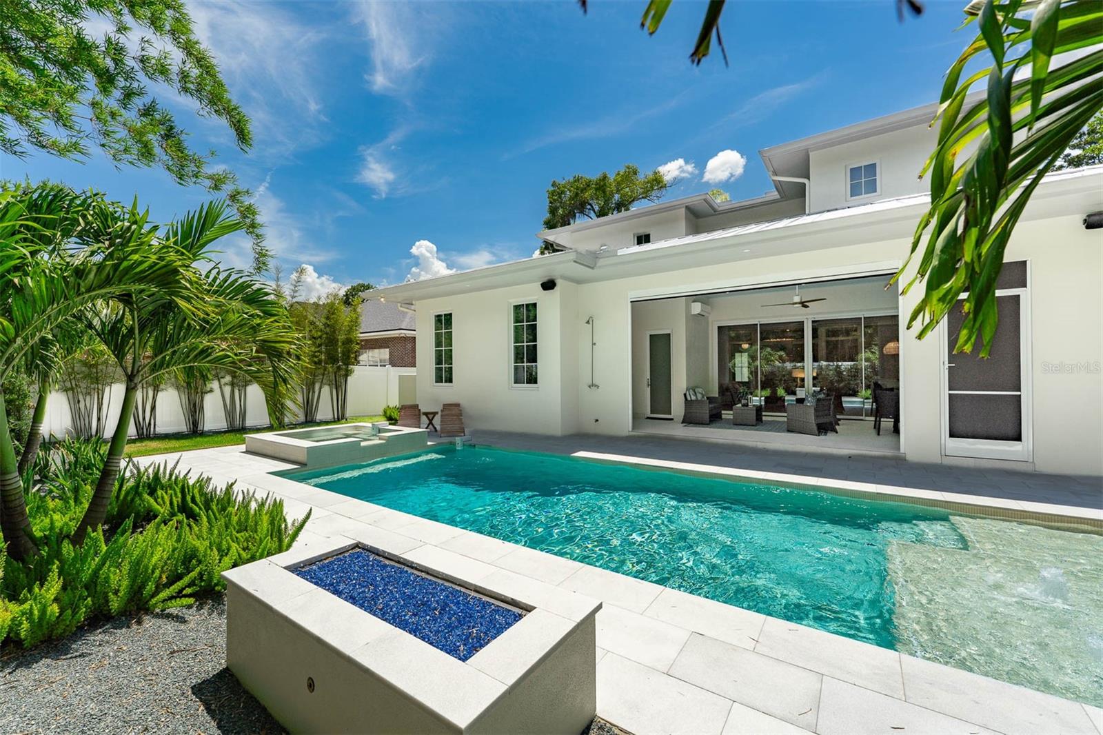 O6317785 Property Photo