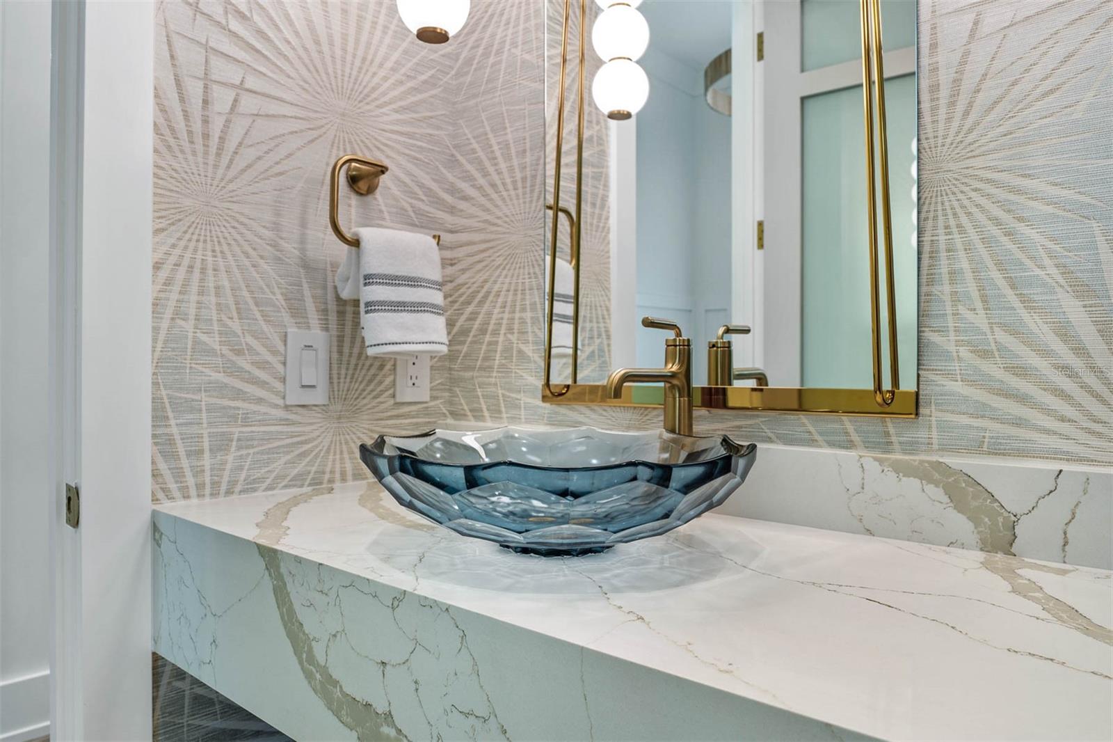 O6317785 Property Photo