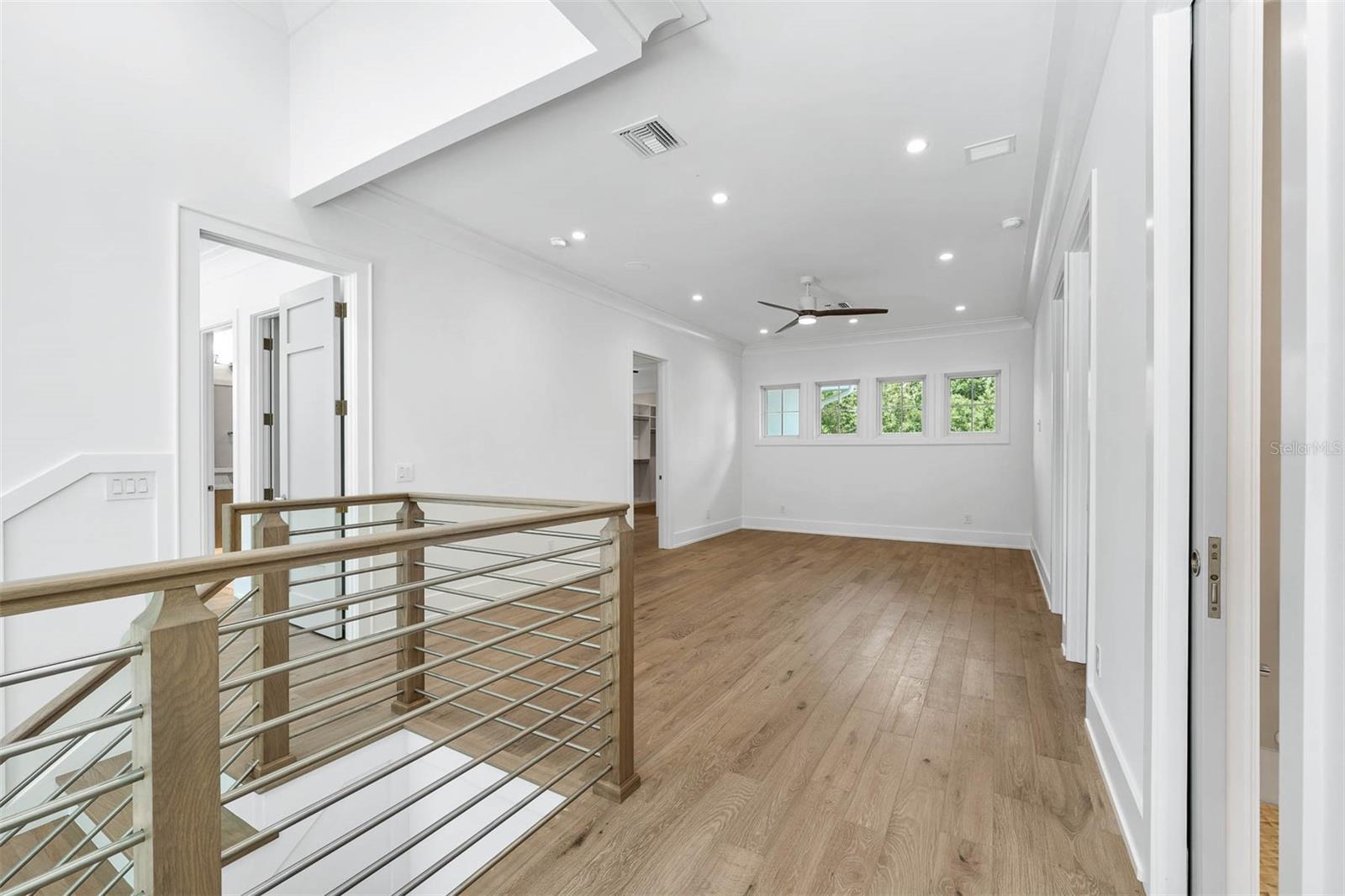 O6317785 Property Photo