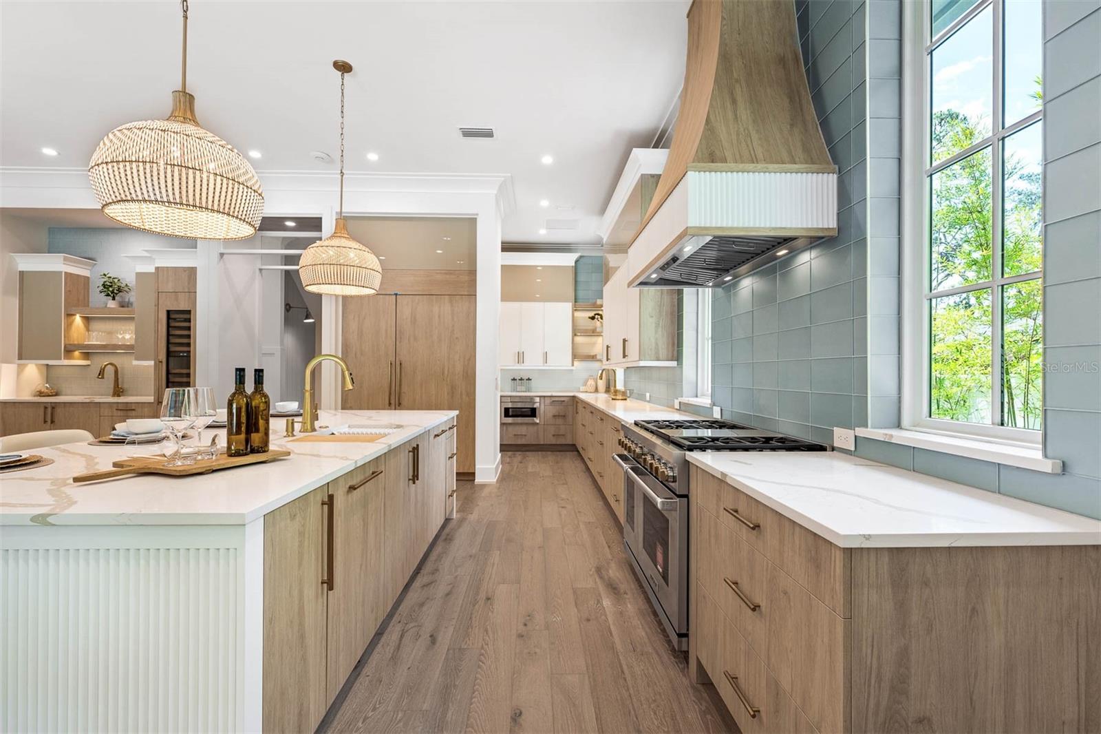 O6317785 Property Photo