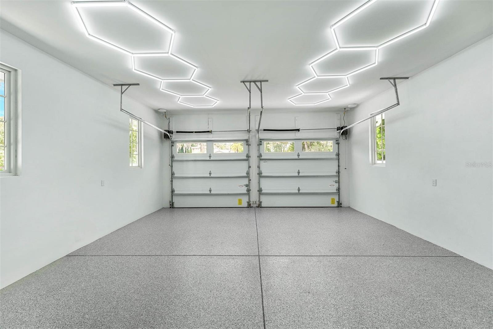 O6317785 Property Photo