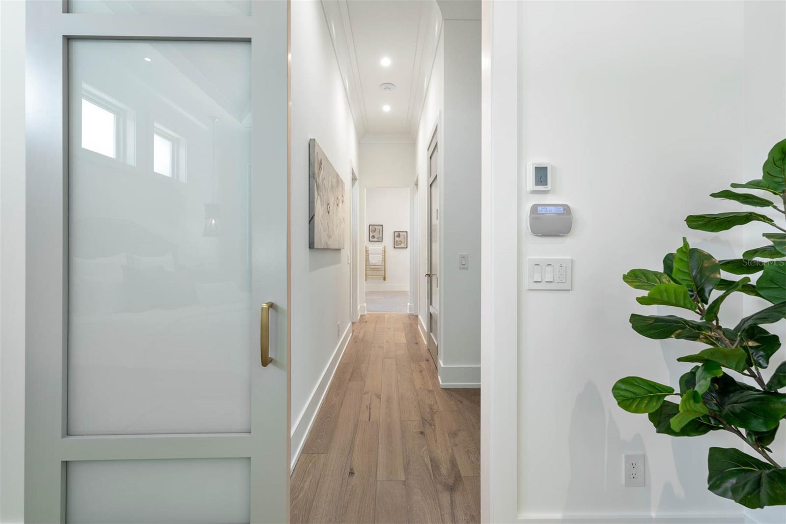 O6317785 Property Photo