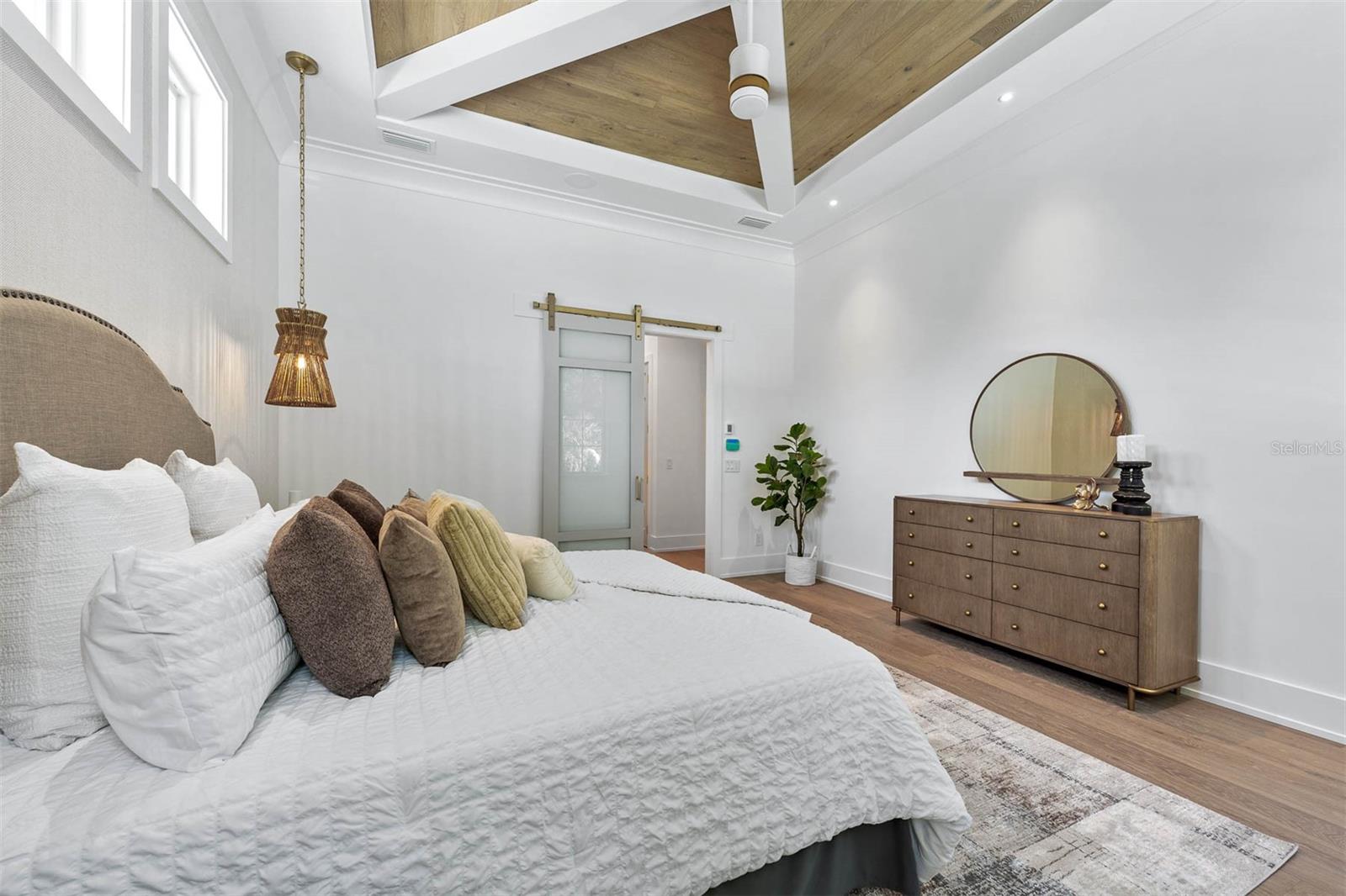 O6317785 Property Photo