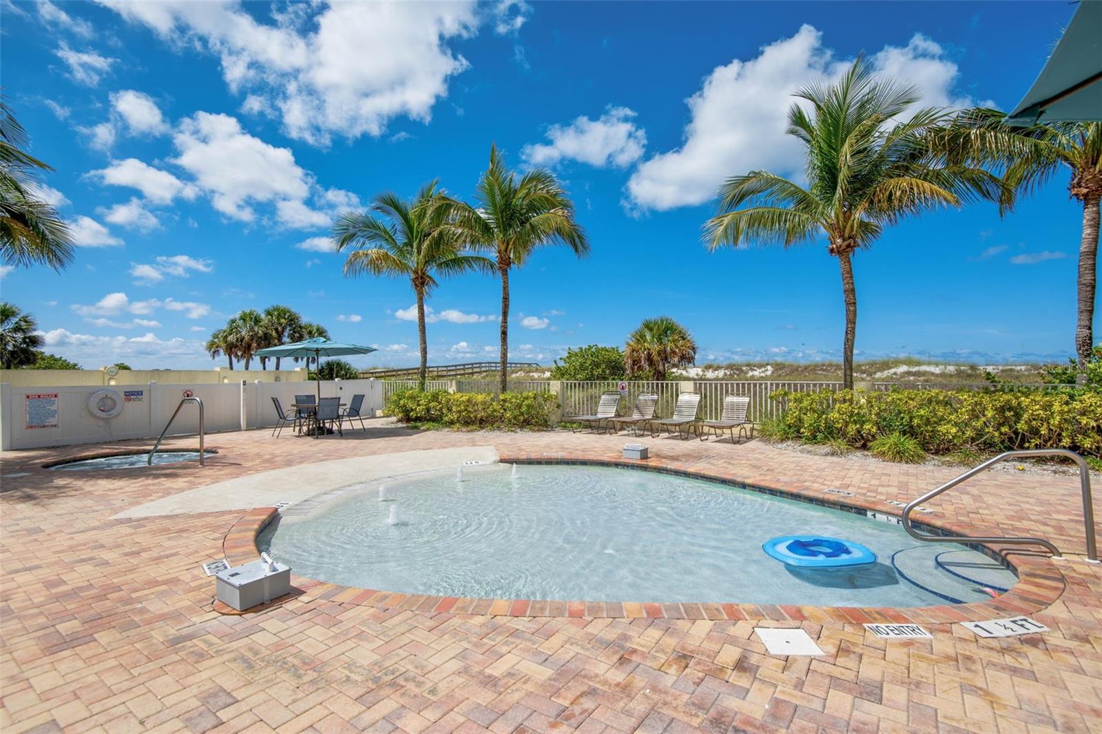 12000 GULF BLVD #403-S, TREASURE ISLAND, FL, 33706