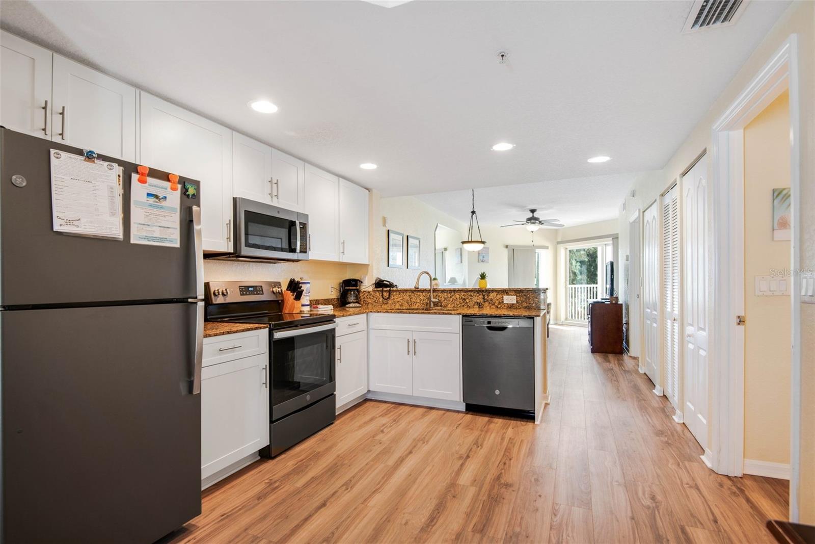 12000 GULF BLVD #403-S, TREASURE ISLAND, FL, 33706