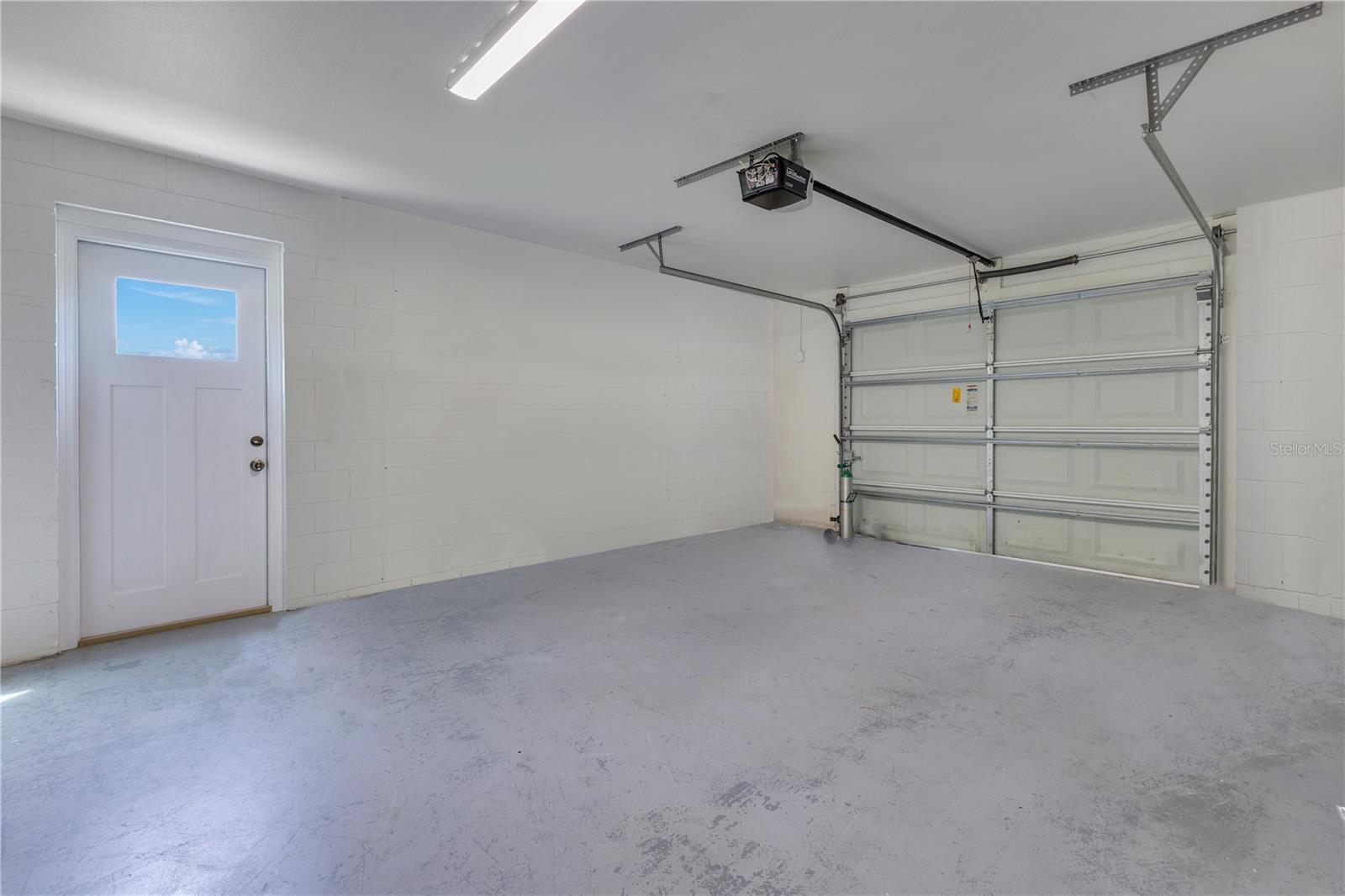 1879 ODHAM DR, DELTONA, FL, 32738