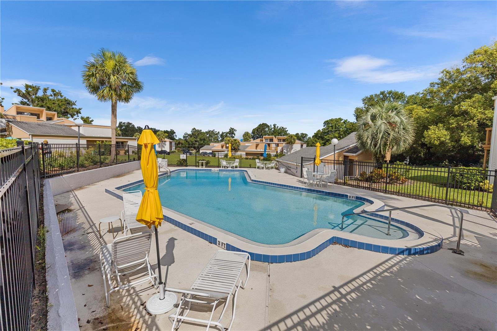 1051 S HIGHLAND ST #7D, MOUNT DORA, FL, 32757