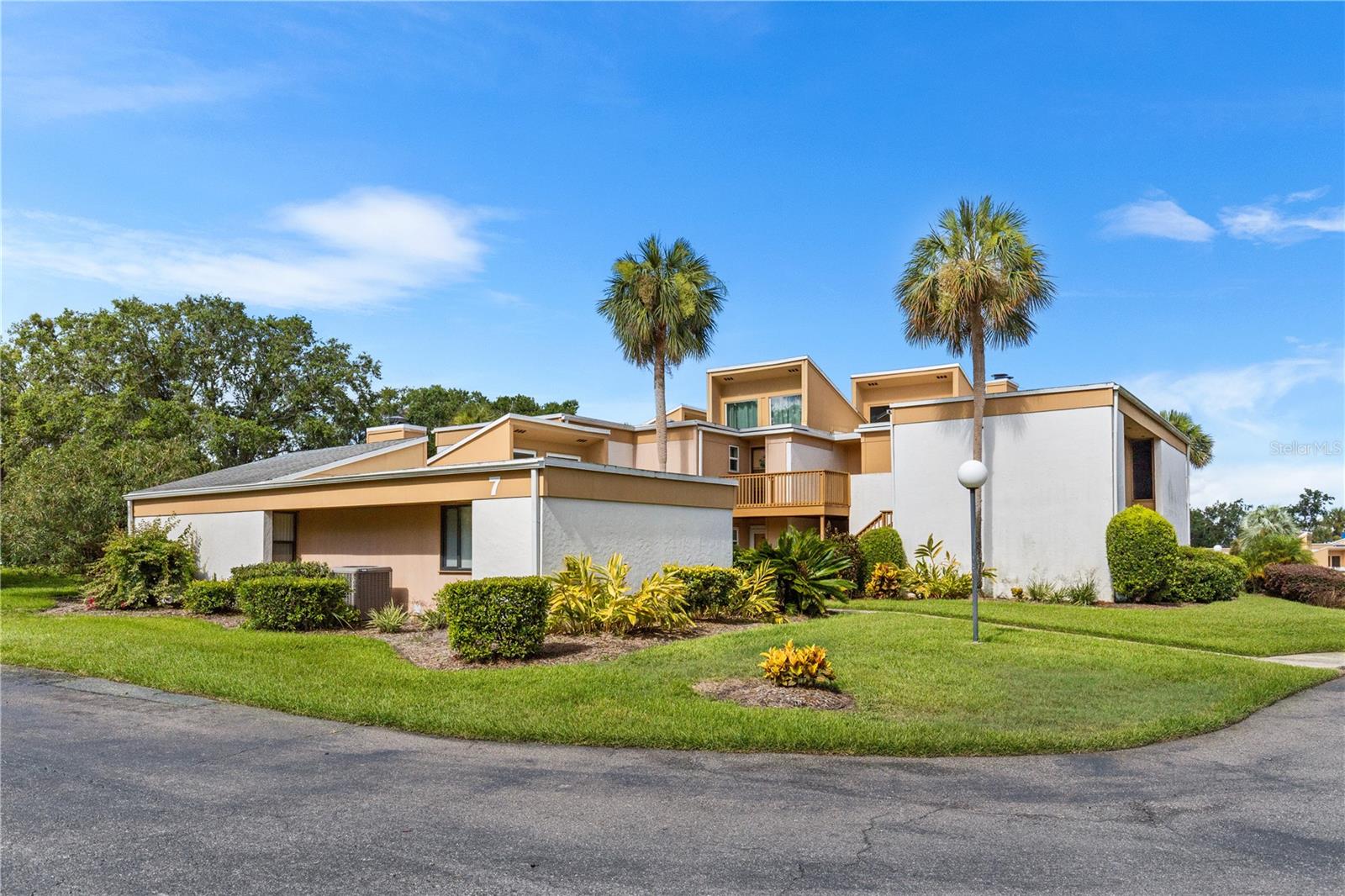 1051 S HIGHLAND ST #7D, MOUNT DORA, FL, 32757