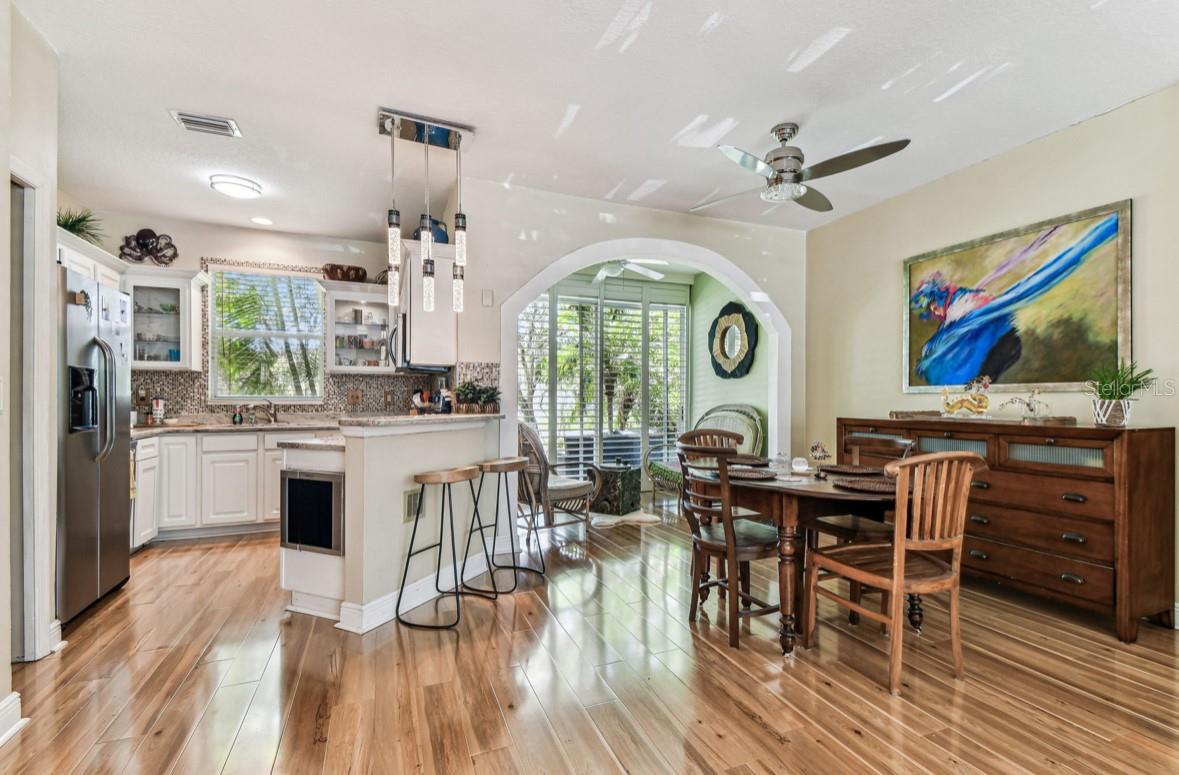 12472 COUNTRY WHITE CIR, TAMPA, FL, 33635