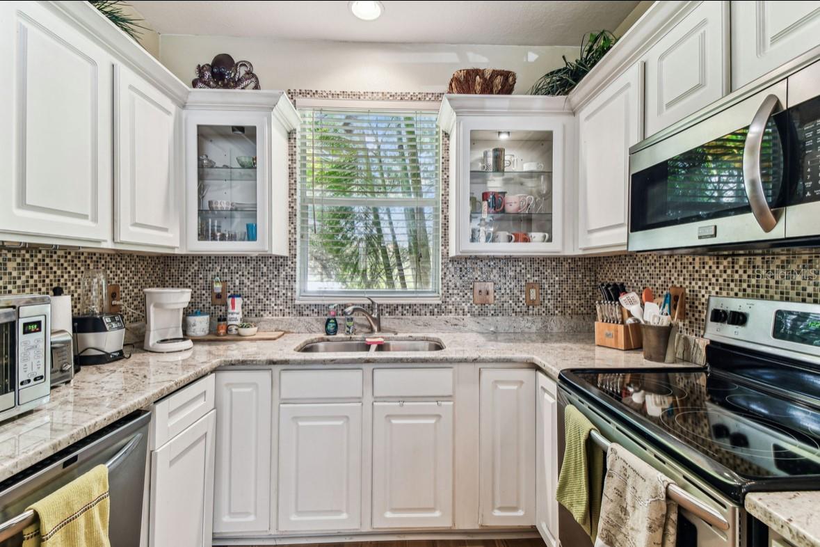 12472 COUNTRY WHITE CIR, TAMPA, FL, 33635