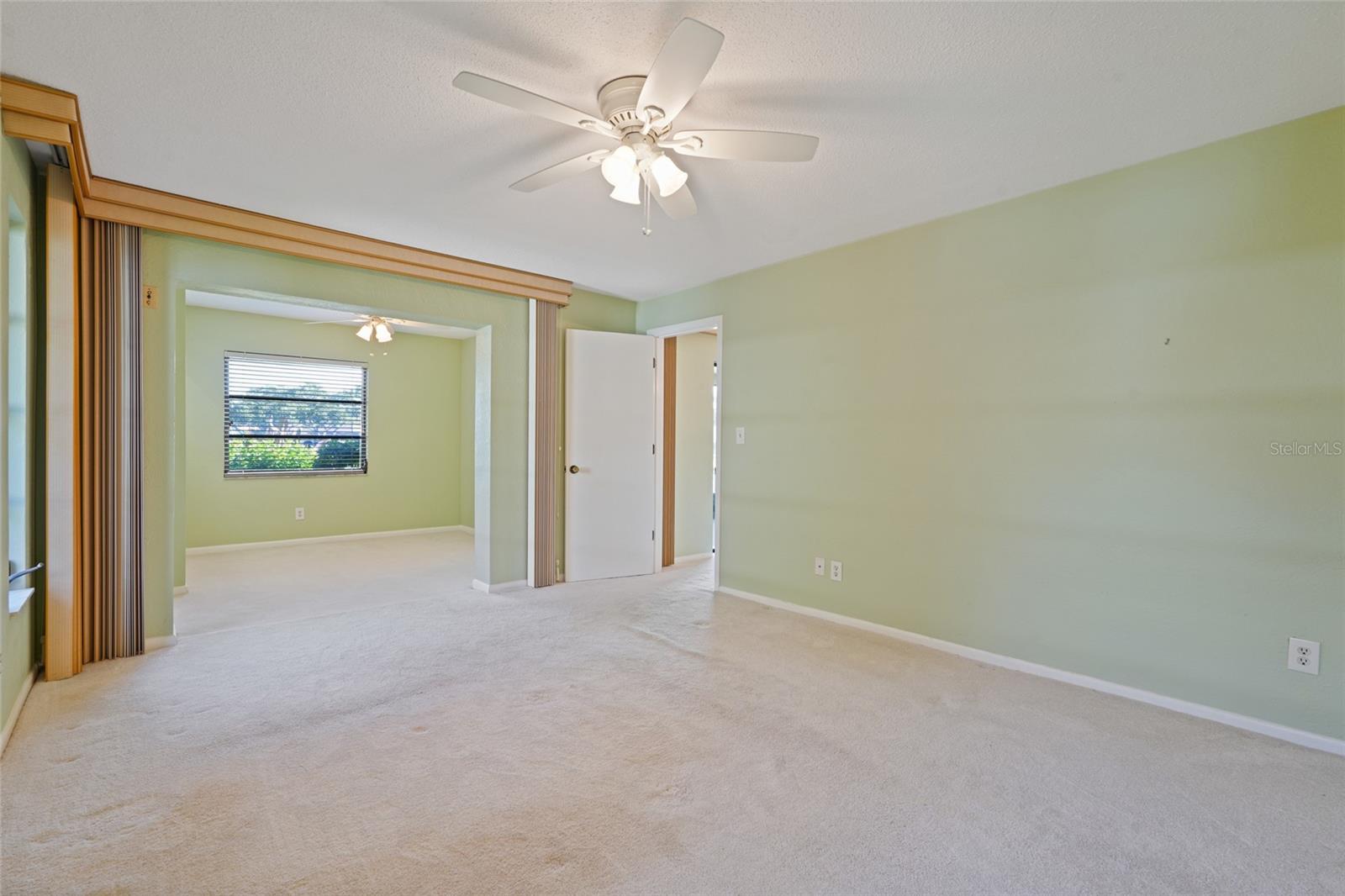 TB8396428 Property Photo