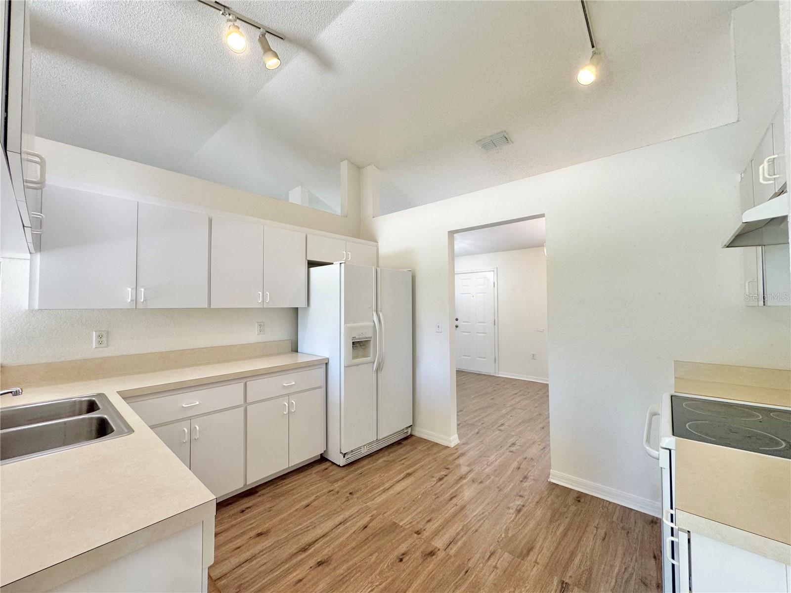 SUMMIT EAST PH 01, WINTER HAVEN, FL, 33884