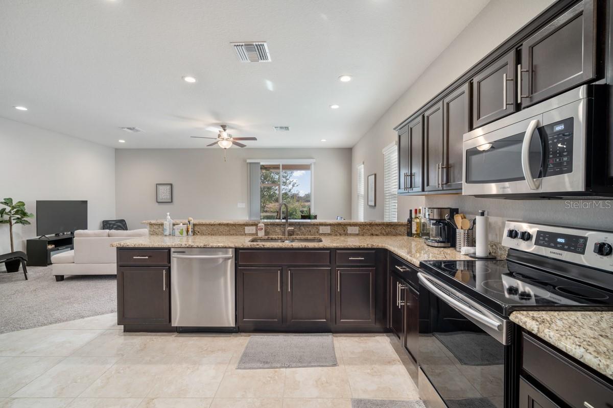 1218 GRANTHAM DR, SARASOTA, FL, 34234