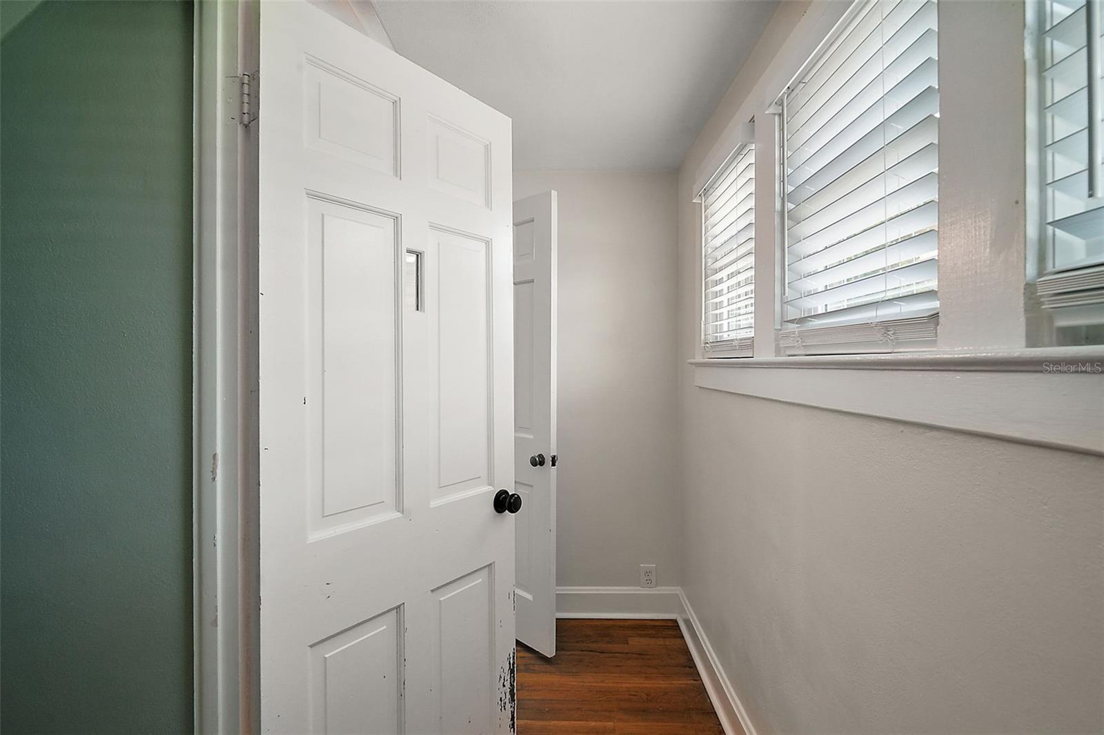 126 E BEACH ST, GROVELAND, FL, 34736