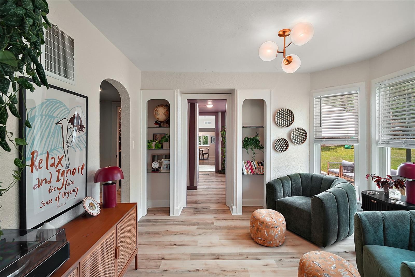 126 E BEACH ST, GROVELAND, FL, 34736