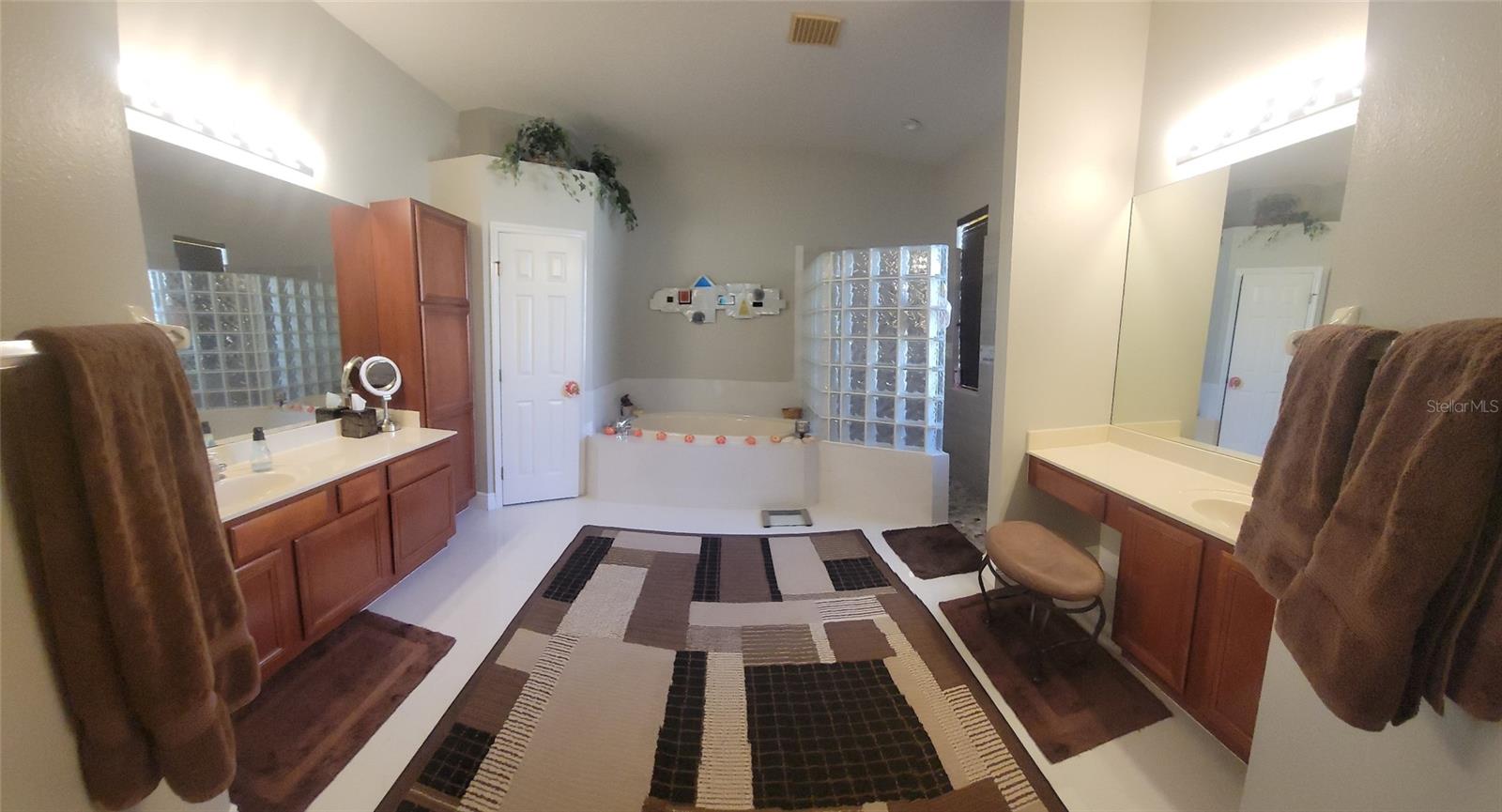 18434 EASTWYCK DR, TAMPA, FL, 33647