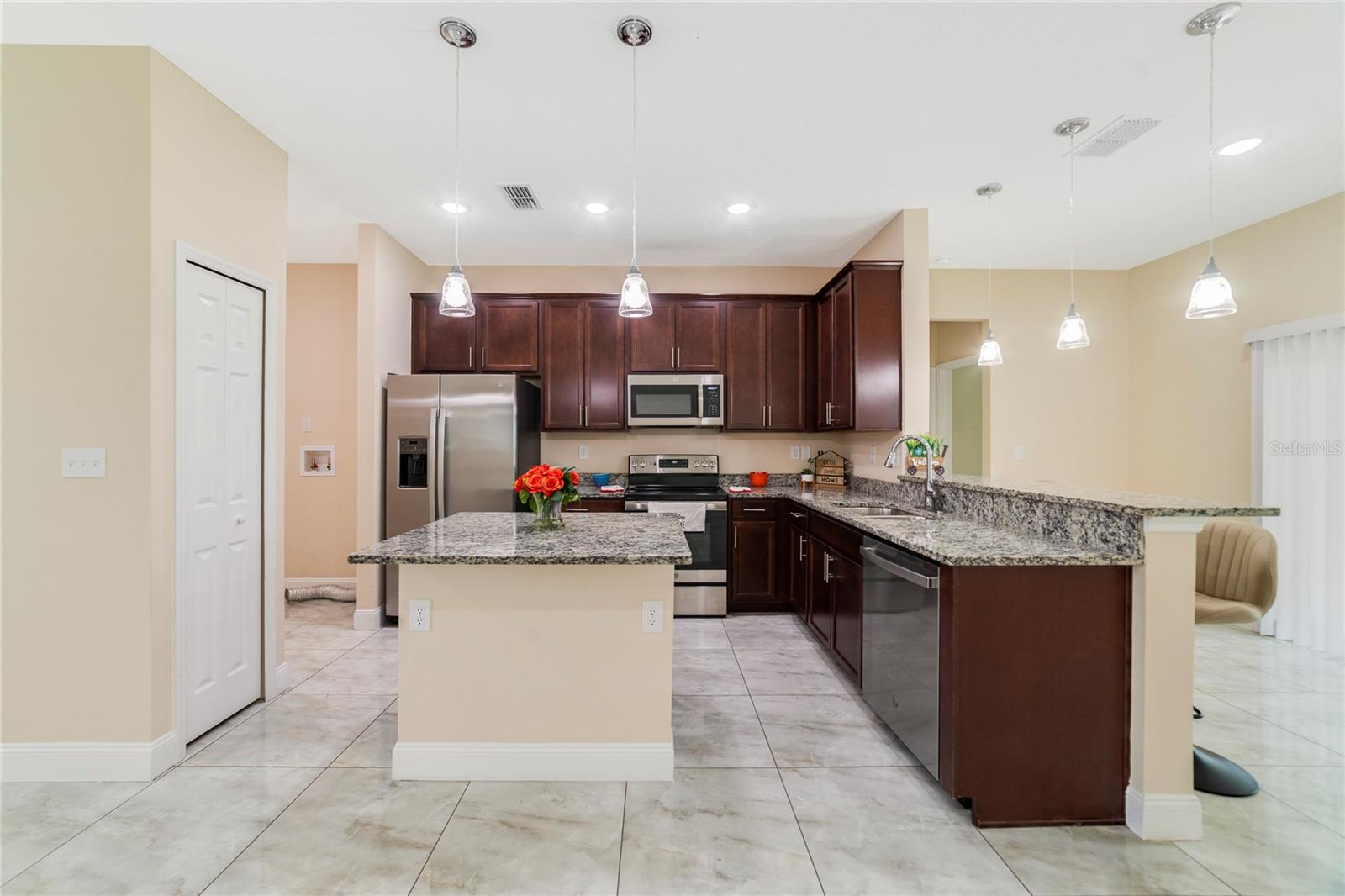 2457 TRACY LN, DELTONA, FL, 32738