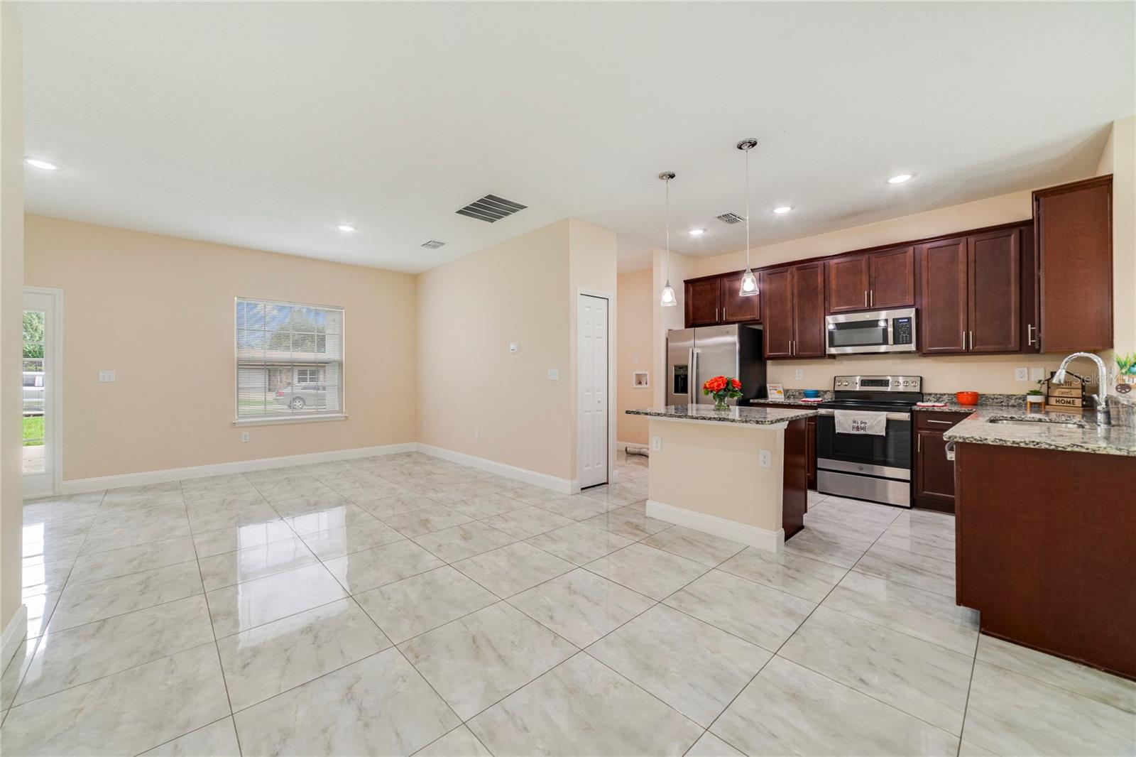 2457 TRACY LN, DELTONA, FL, 32738