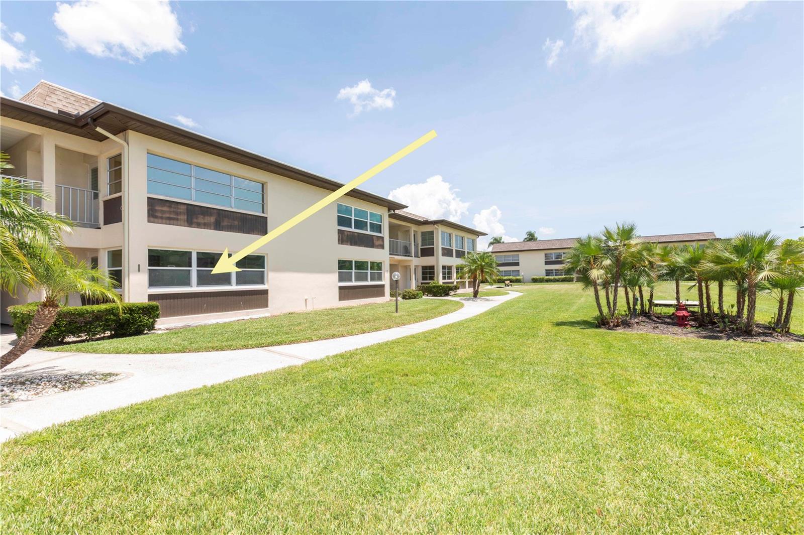 W7876431 Property Photo