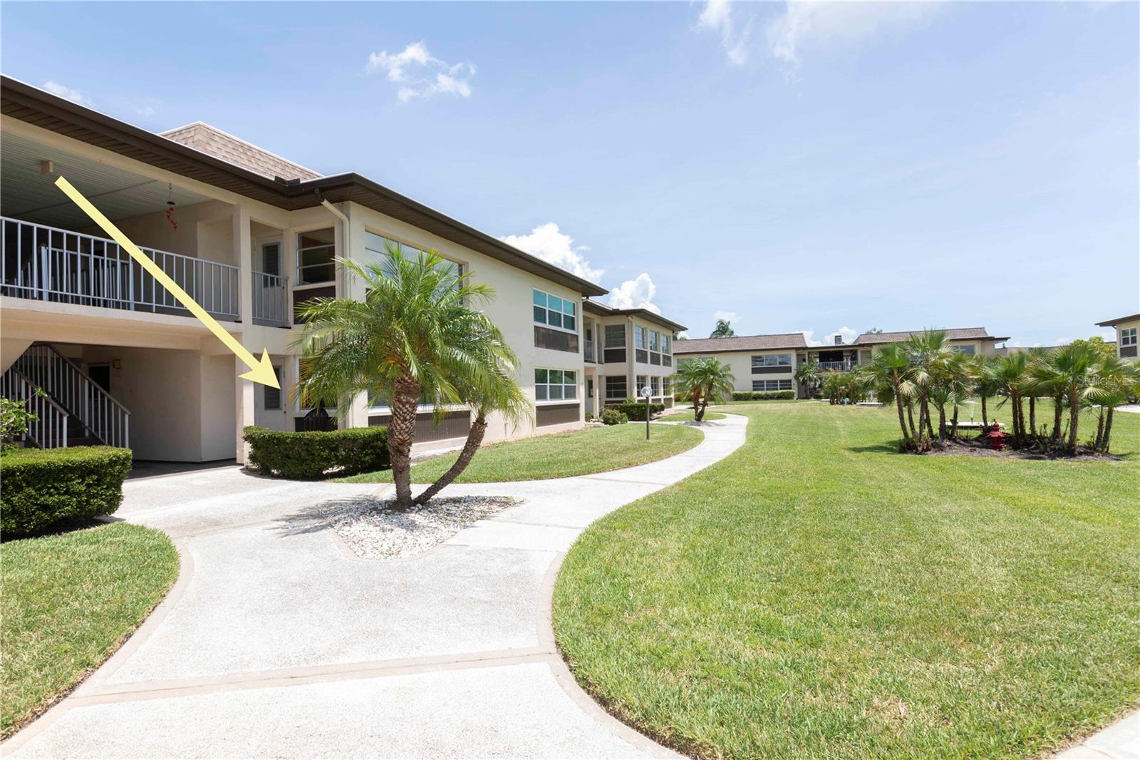 W7876431 Property Photo