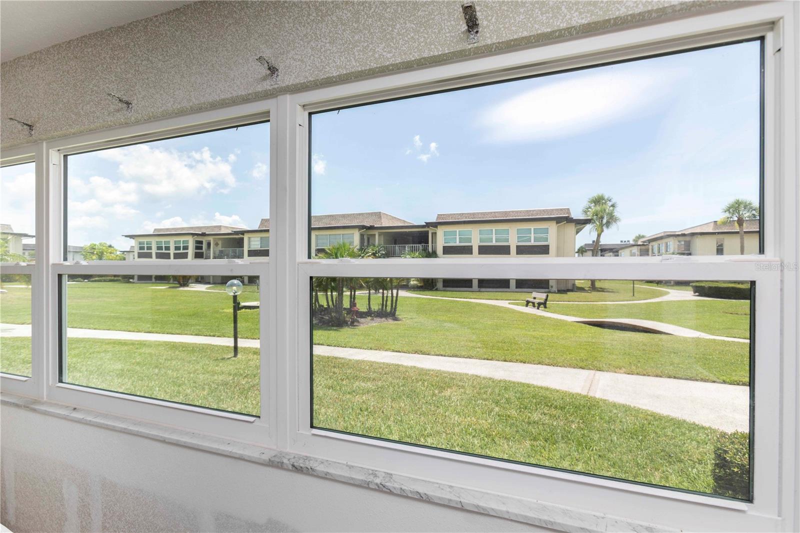 W7876431 Property Photo