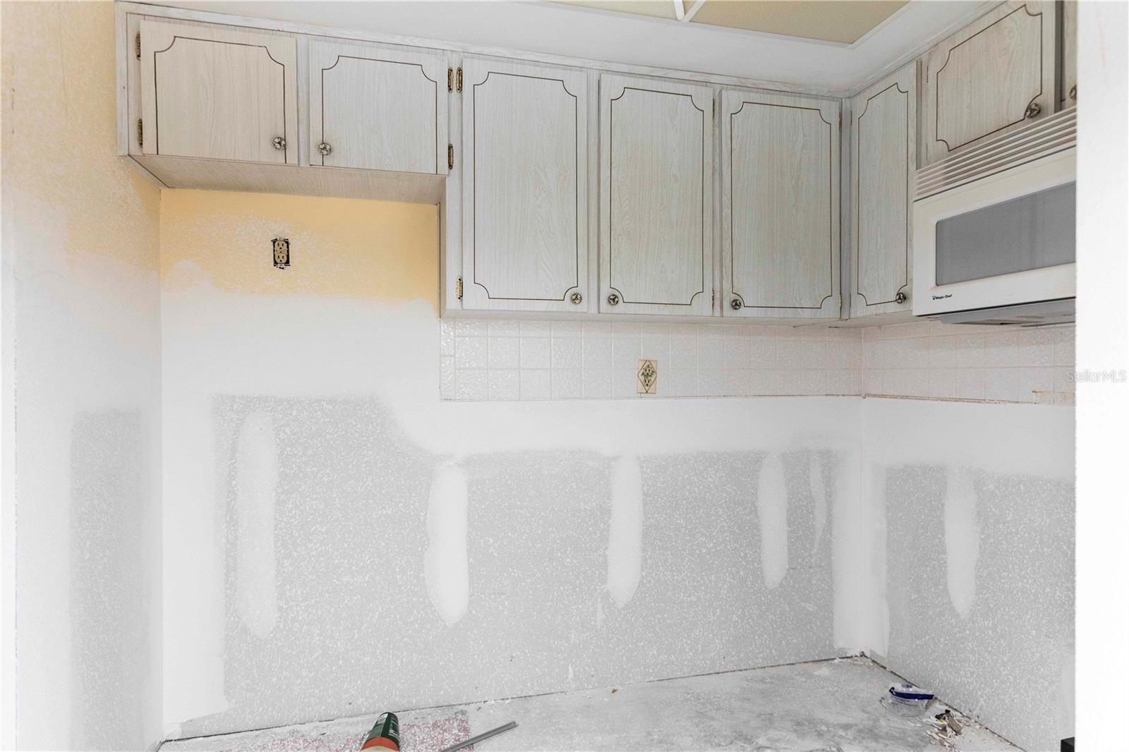 W7876431 Property Photo