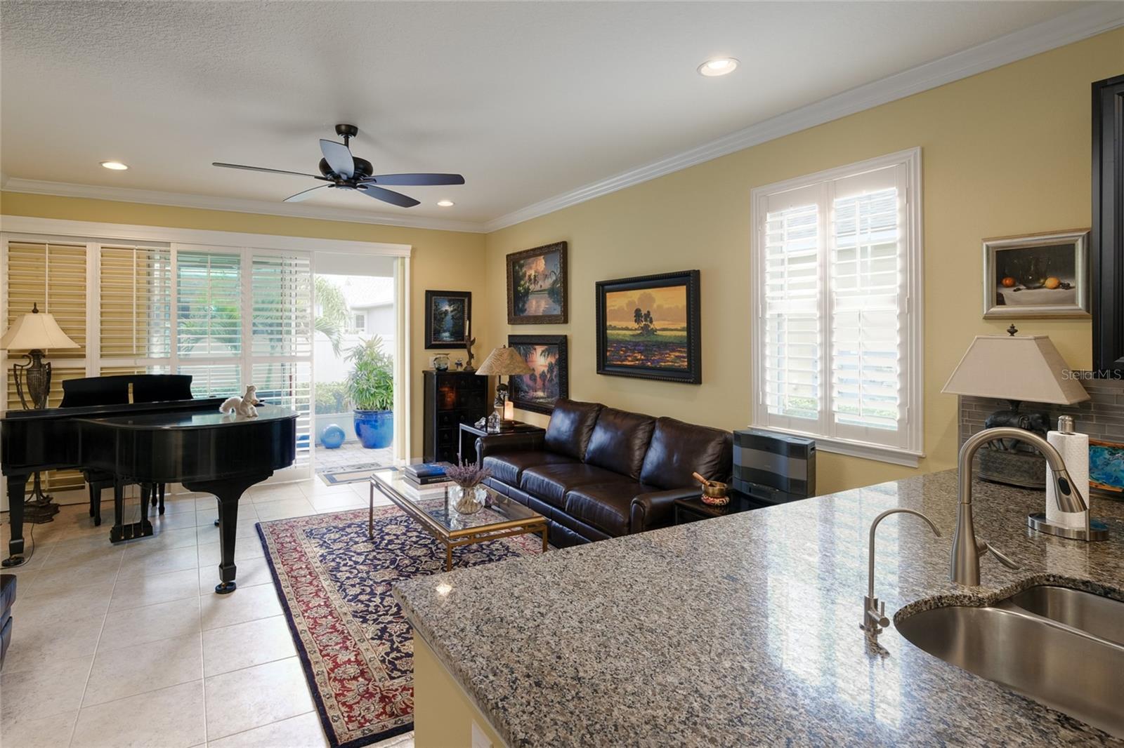 A4655788 Property Photo