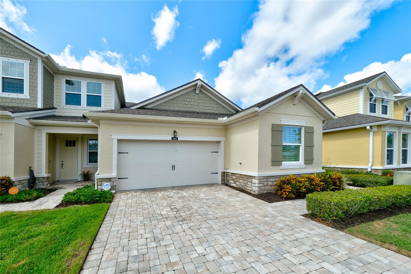 A4655788 Property Photo