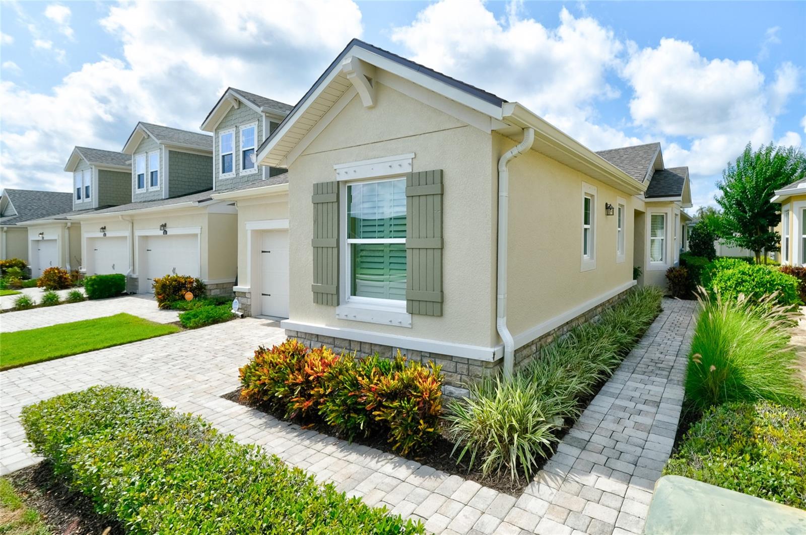 A4655788 Property Photo