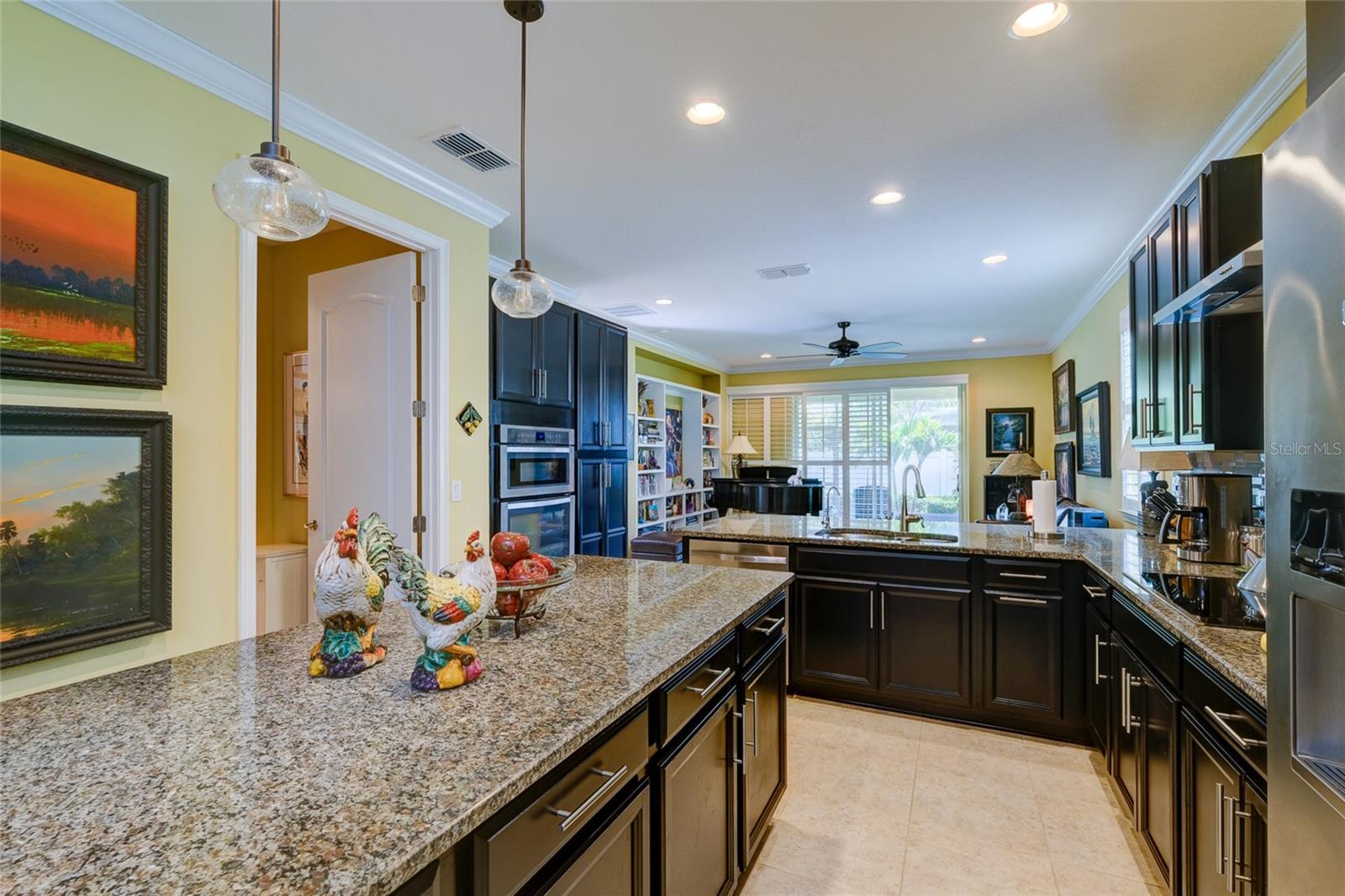 A4655788 Property Photo