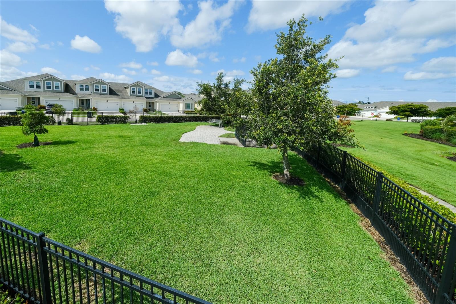 A4655788 Property Photo