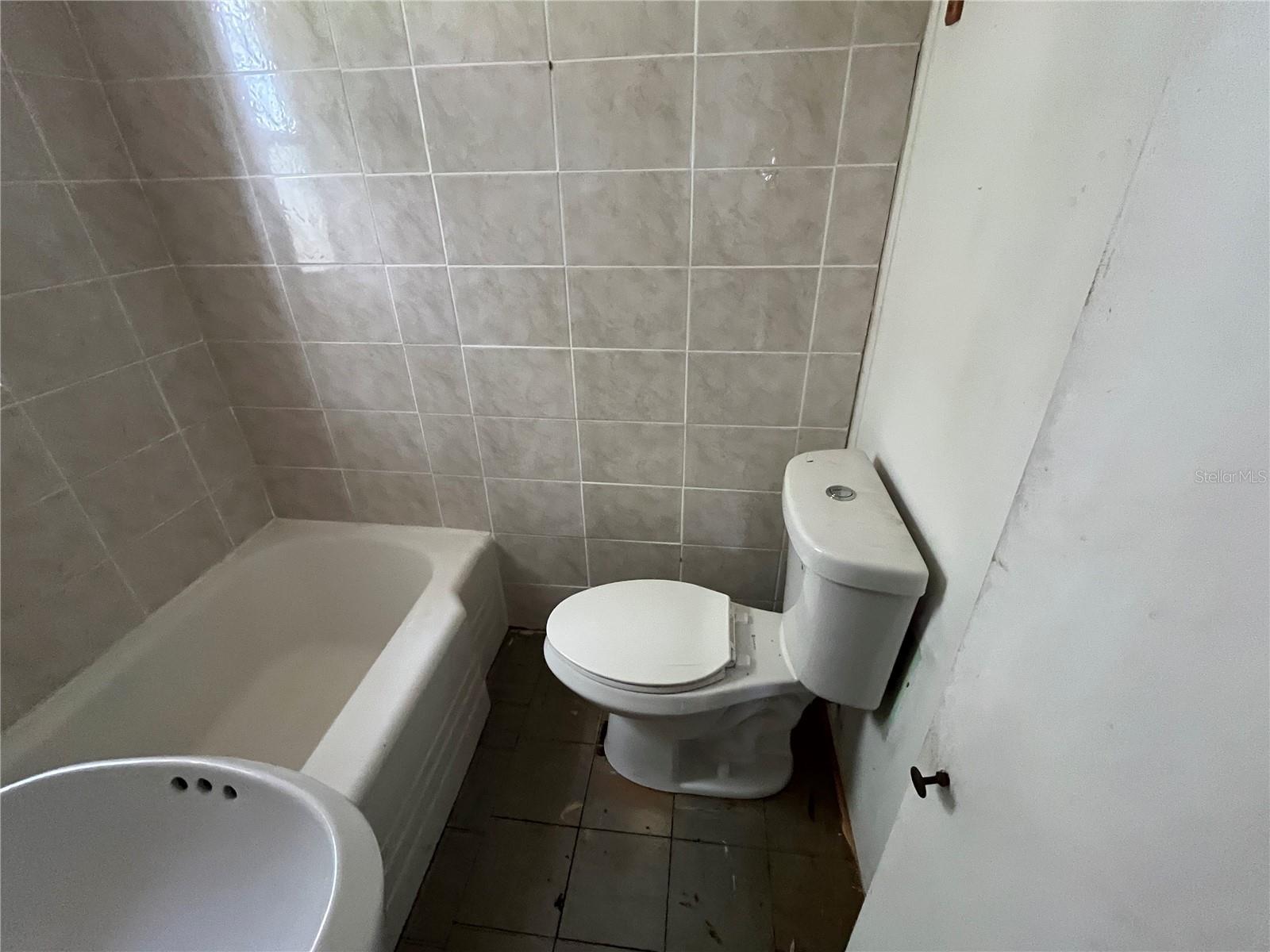 1805 S LAKE REEDY BLVD, FROSTPROOF, FL, 33843