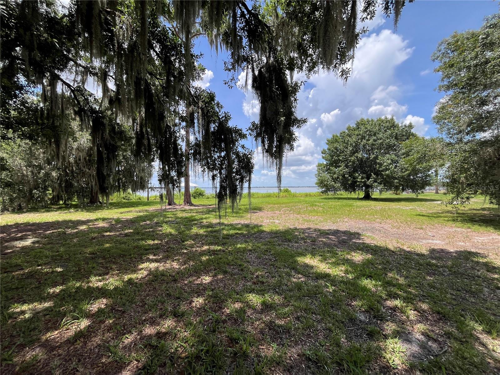 1805 S LAKE REEDY BLVD, FROSTPROOF, FL, 33843