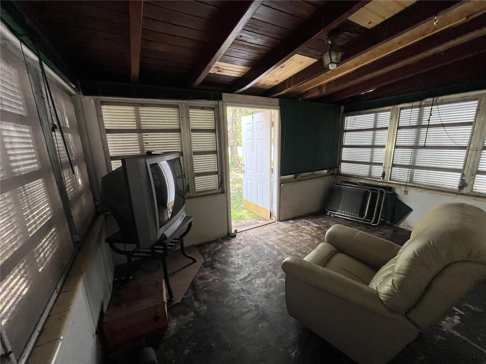 1805 S LAKE REEDY BLVD, FROSTPROOF, FL, 33843