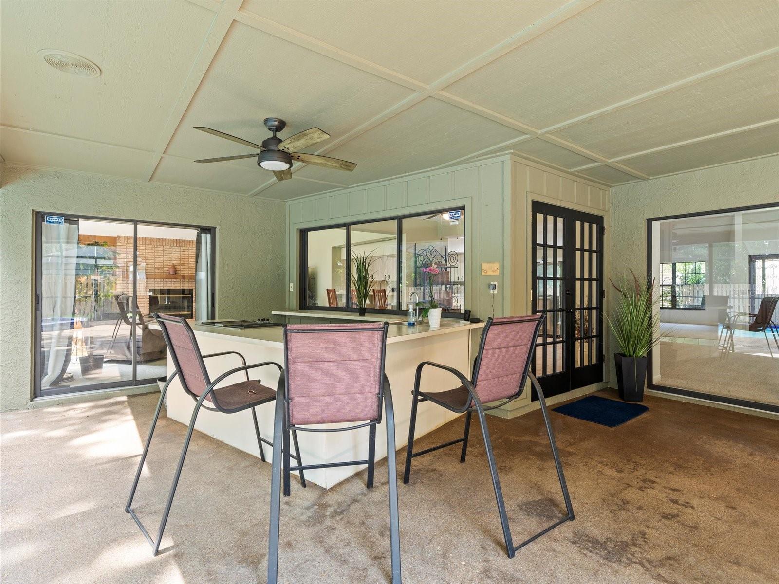 3305 WESTMORELAND DR, TAMPA, FL, 33618