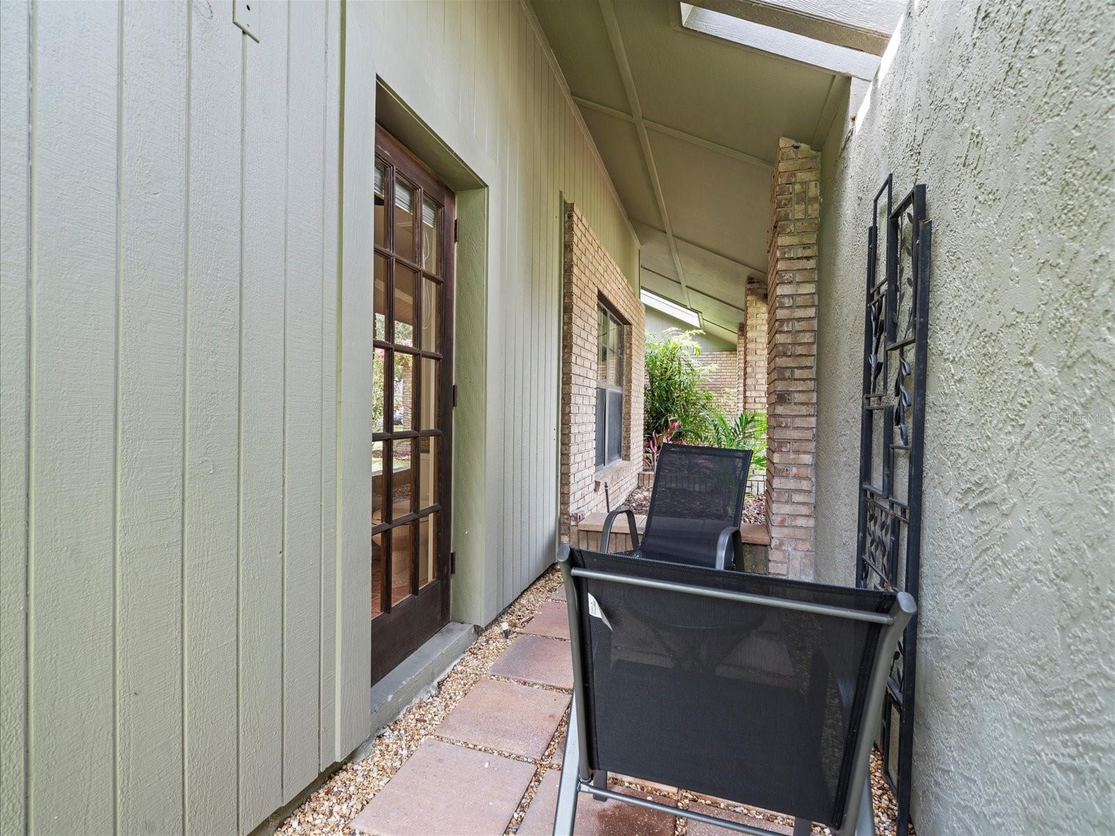 3305 WESTMORELAND DR, TAMPA, FL, 33618