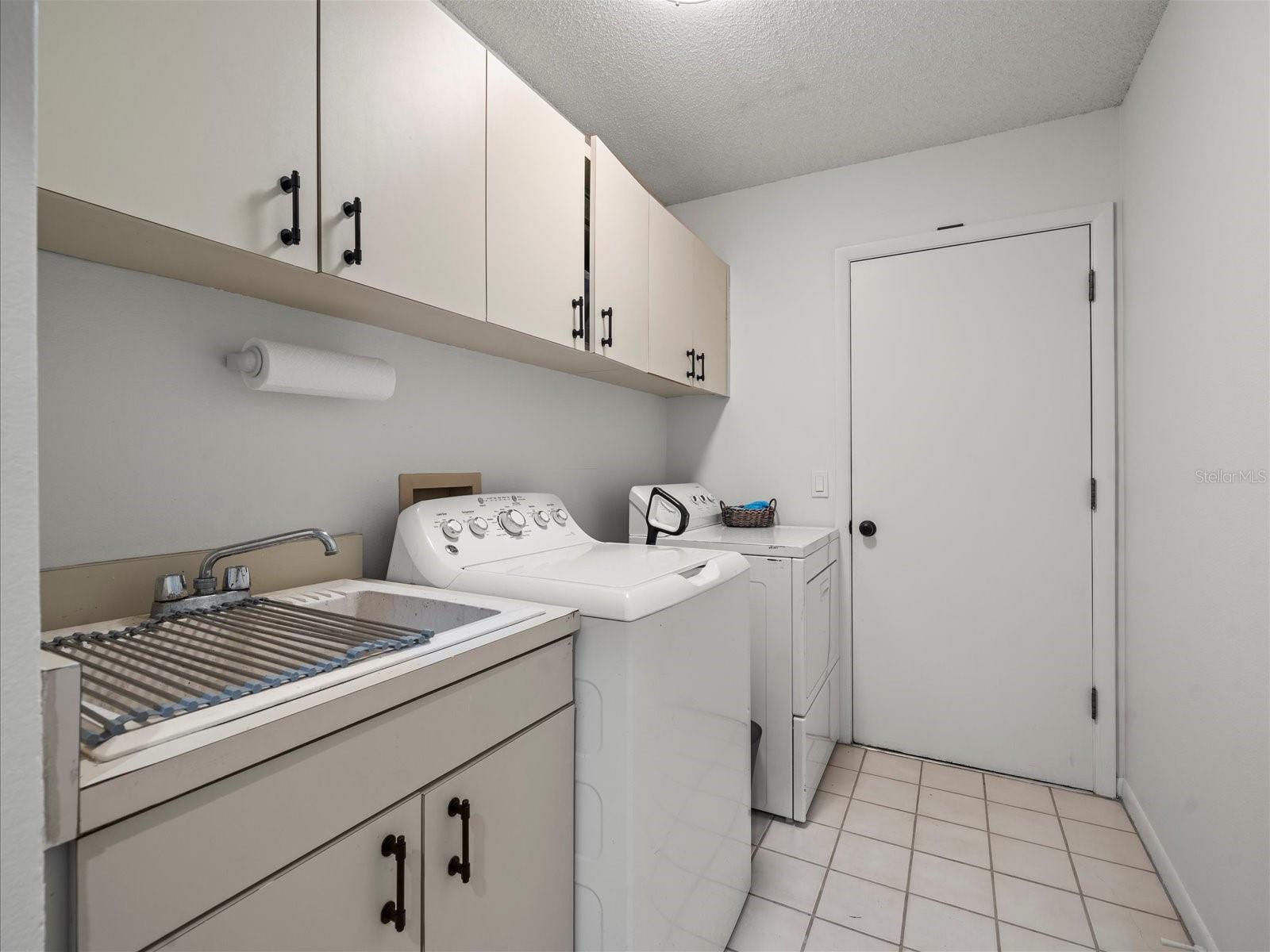 3305 WESTMORELAND DR, TAMPA, FL, 33618