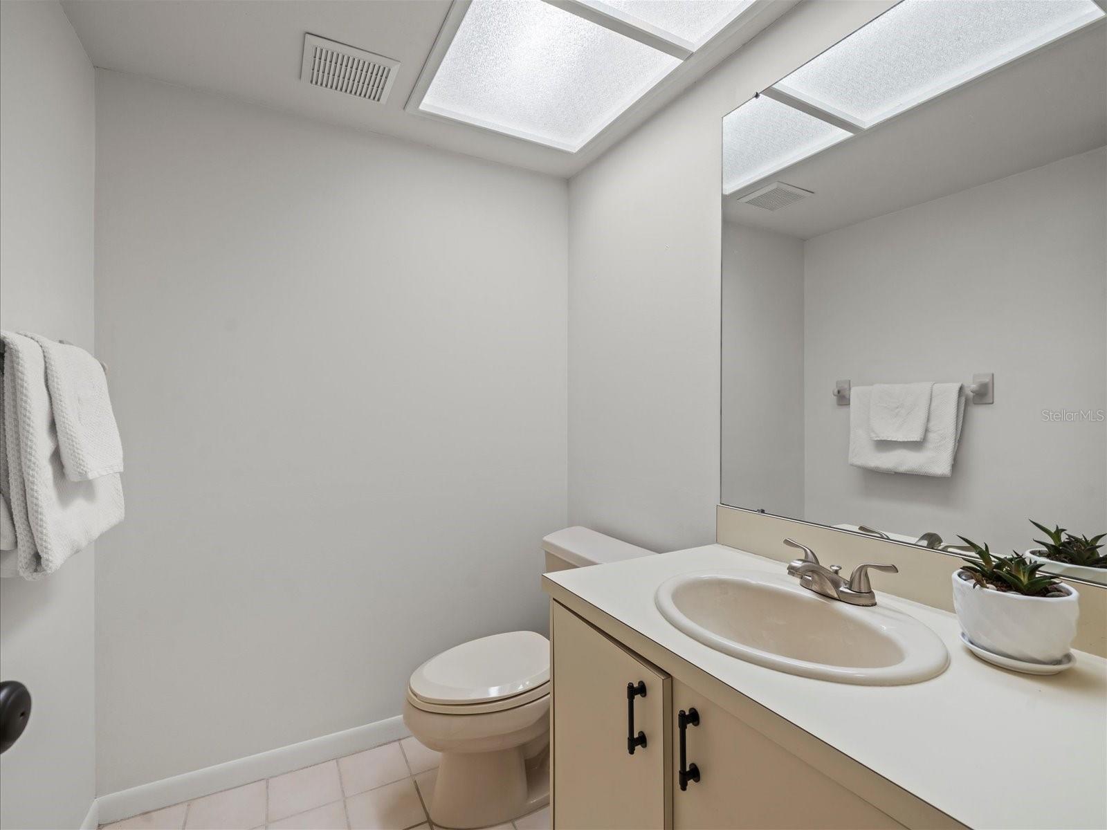 3305 WESTMORELAND DR, TAMPA, FL, 33618