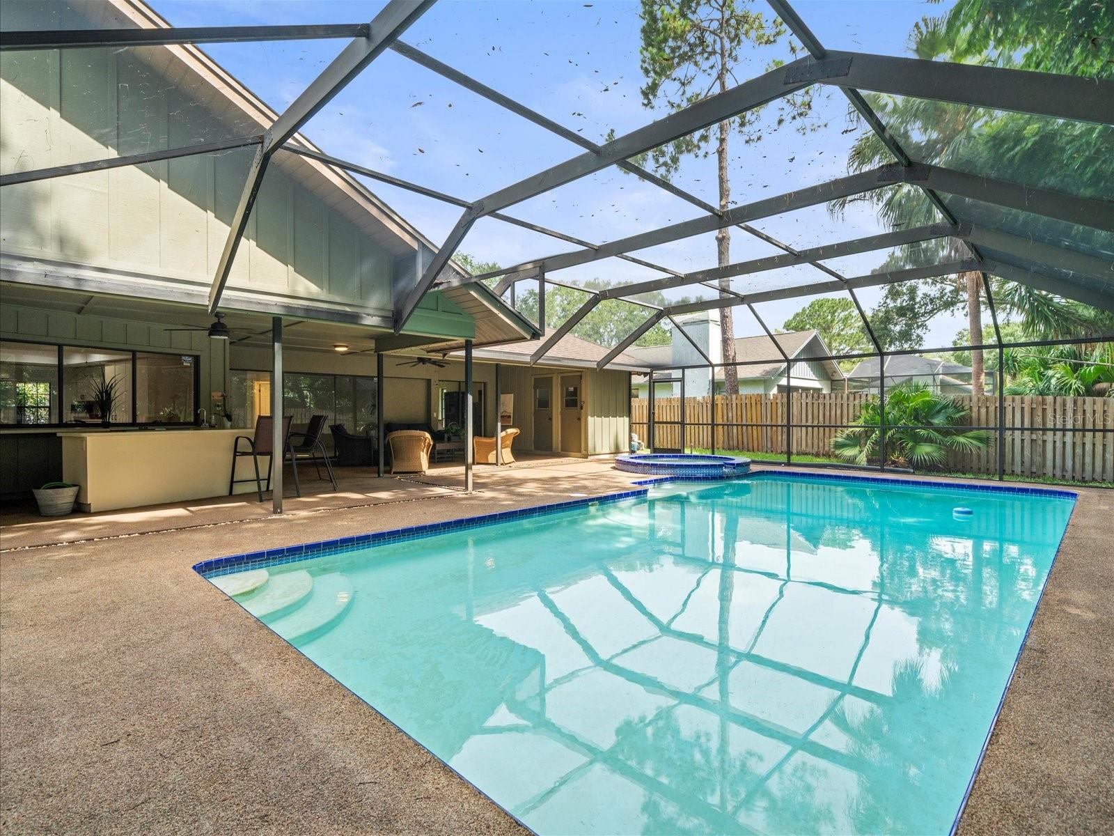 3305 WESTMORELAND DR, TAMPA, FL, 33618