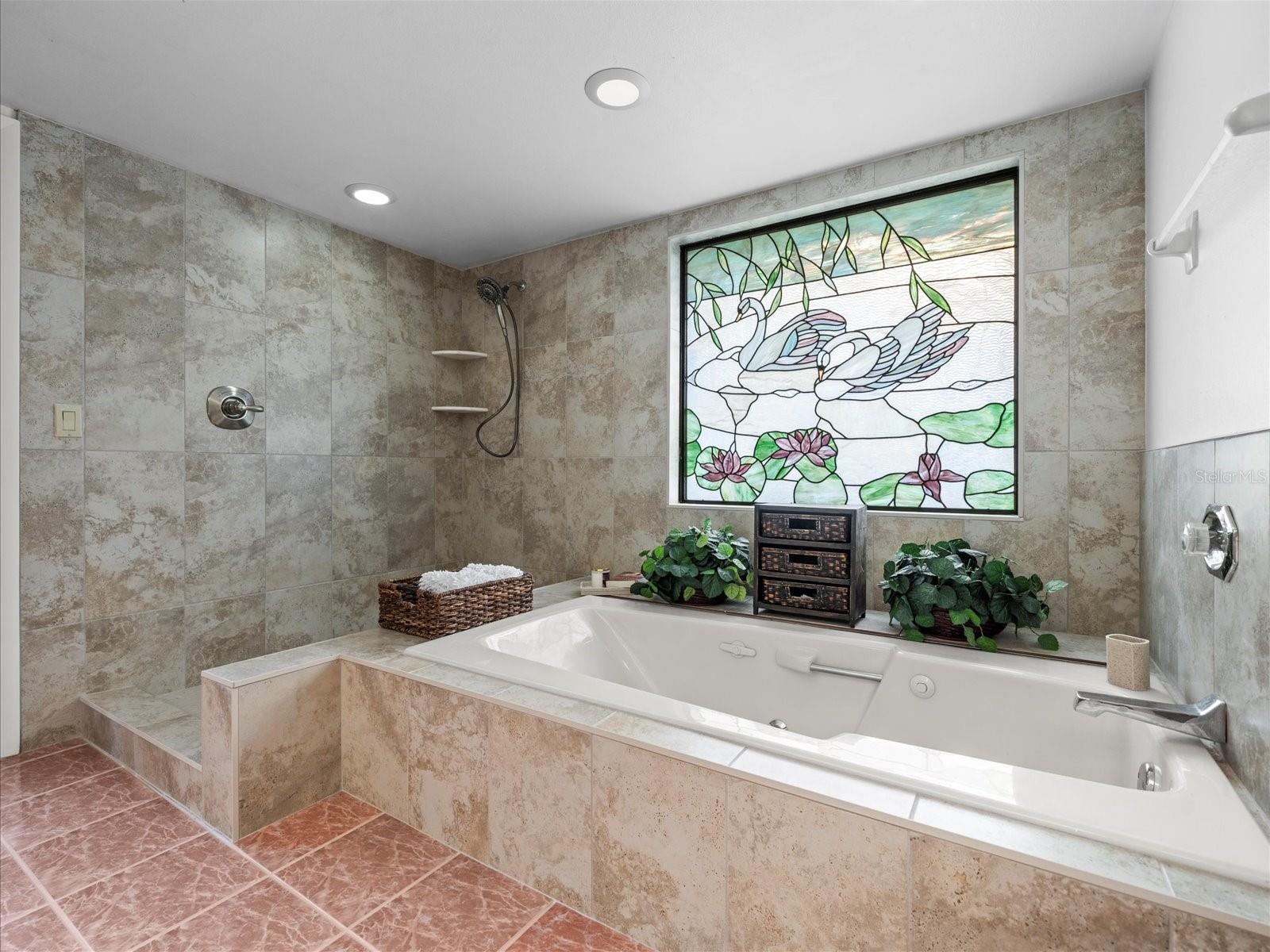 3305 WESTMORELAND DR, TAMPA, FL, 33618