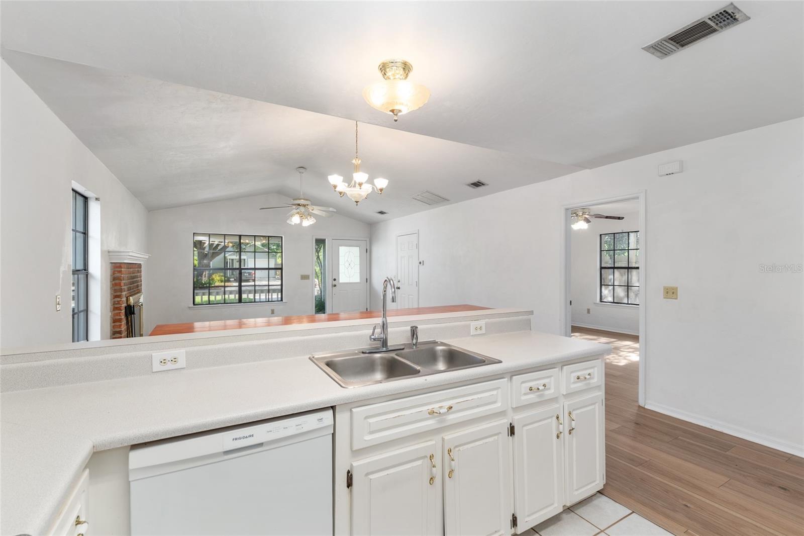 2963 SW 40TH AVE, GAINESVILLE, FL, 32608