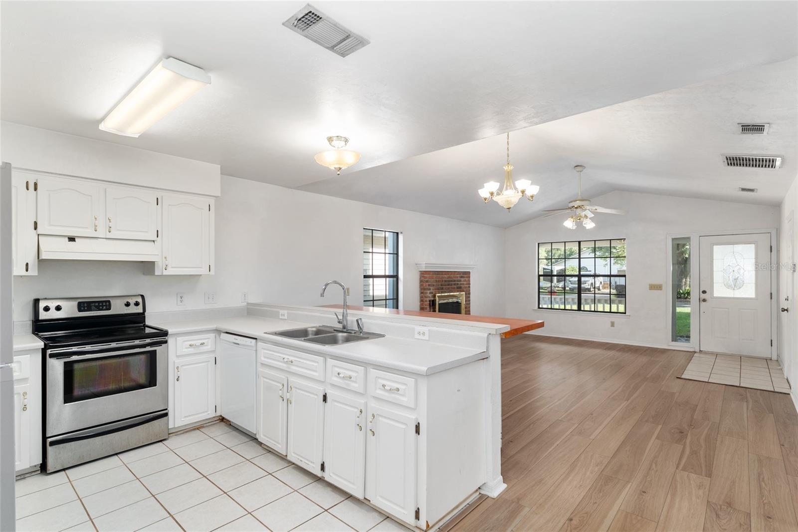 2963 SW 40TH AVE, GAINESVILLE, FL, 32608