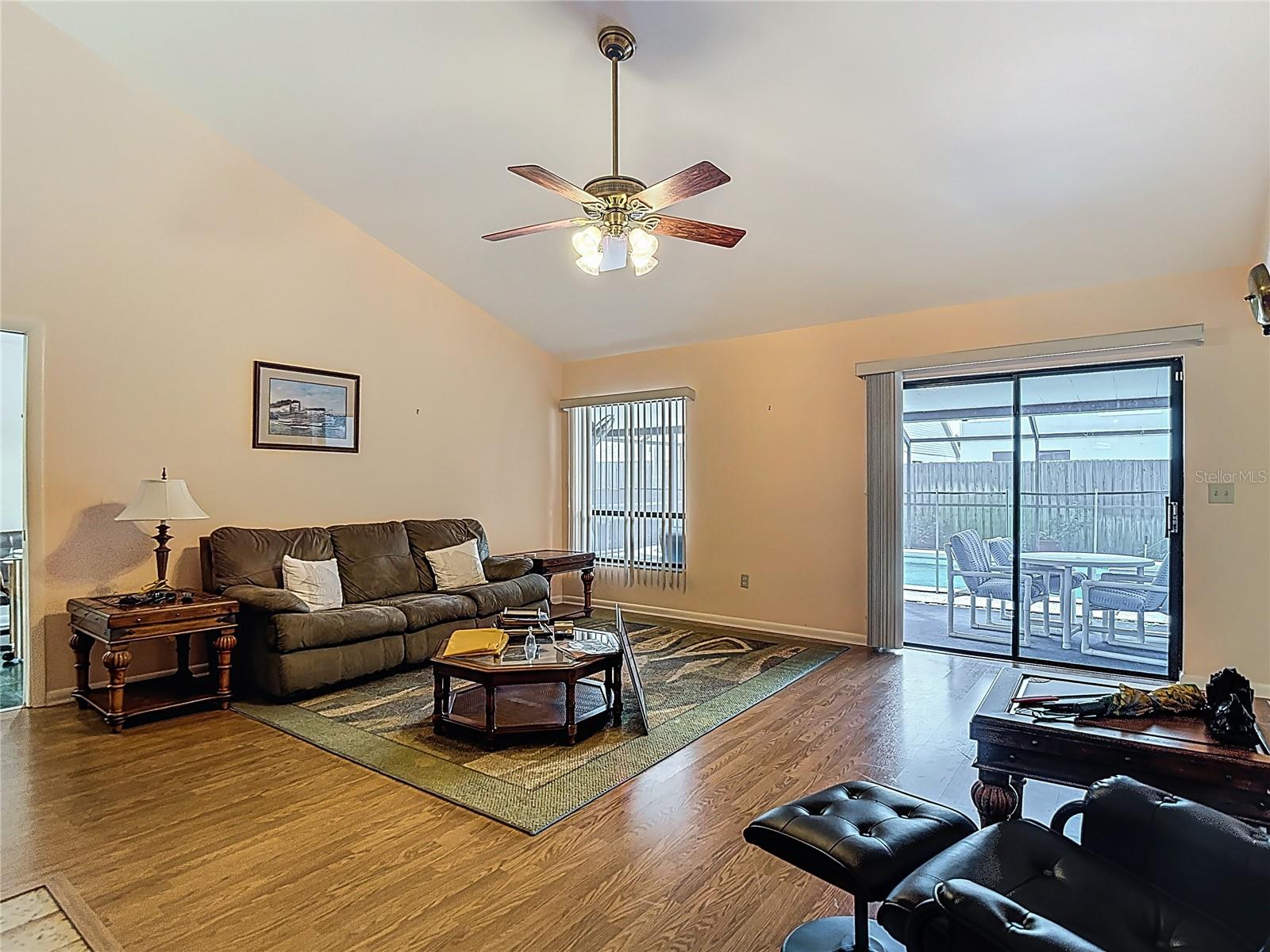 1906 WHITE CEDAR WAY, BRANDON, FL, 33511