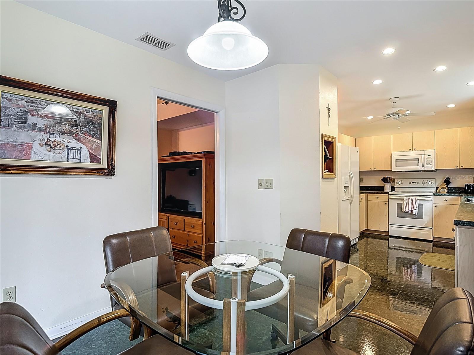 1906 WHITE CEDAR WAY, BRANDON, FL, 33511