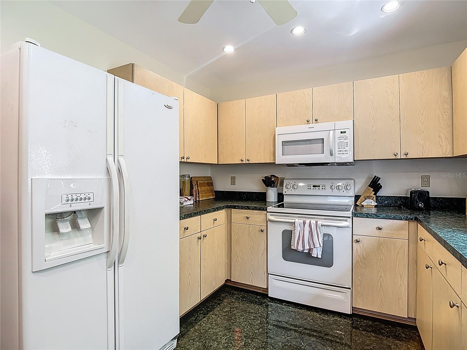 1906 WHITE CEDAR WAY, BRANDON, FL, 33511