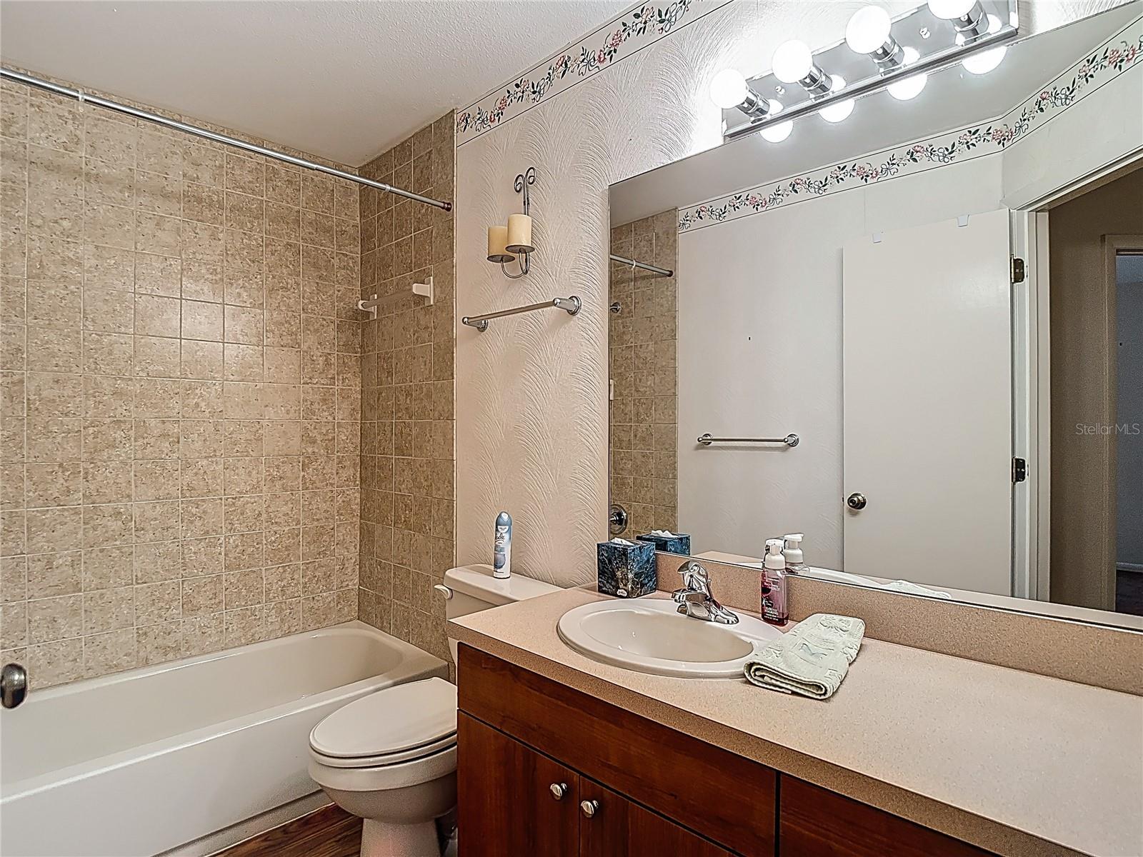 1906 WHITE CEDAR WAY, BRANDON, FL, 33511