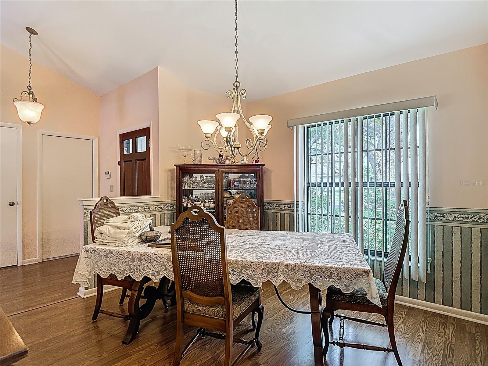 1906 WHITE CEDAR WAY, BRANDON, FL, 33511