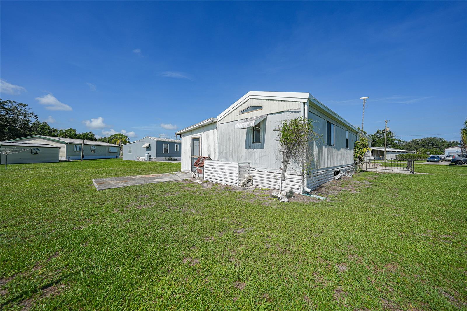 C7511155 Property Photo