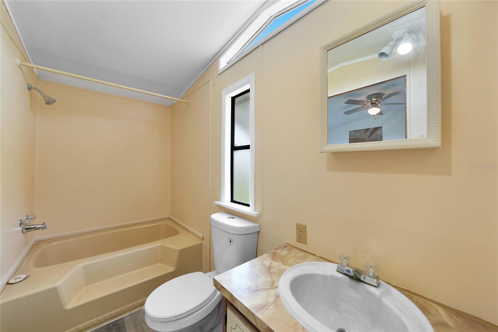 C7511155 Property Photo