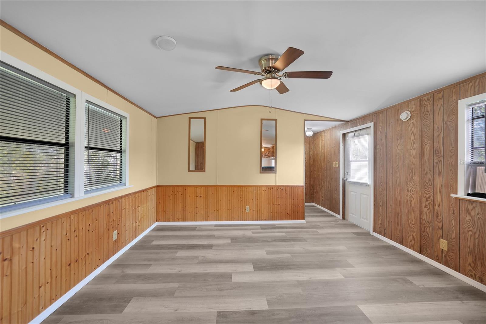 C7511155 Property Photo